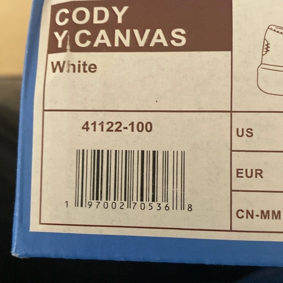 HEY DUDE Youth Sneakers Size YT4 Cody Y Canvas NEW IN BOX (Cream color) - Picture 2 of 14